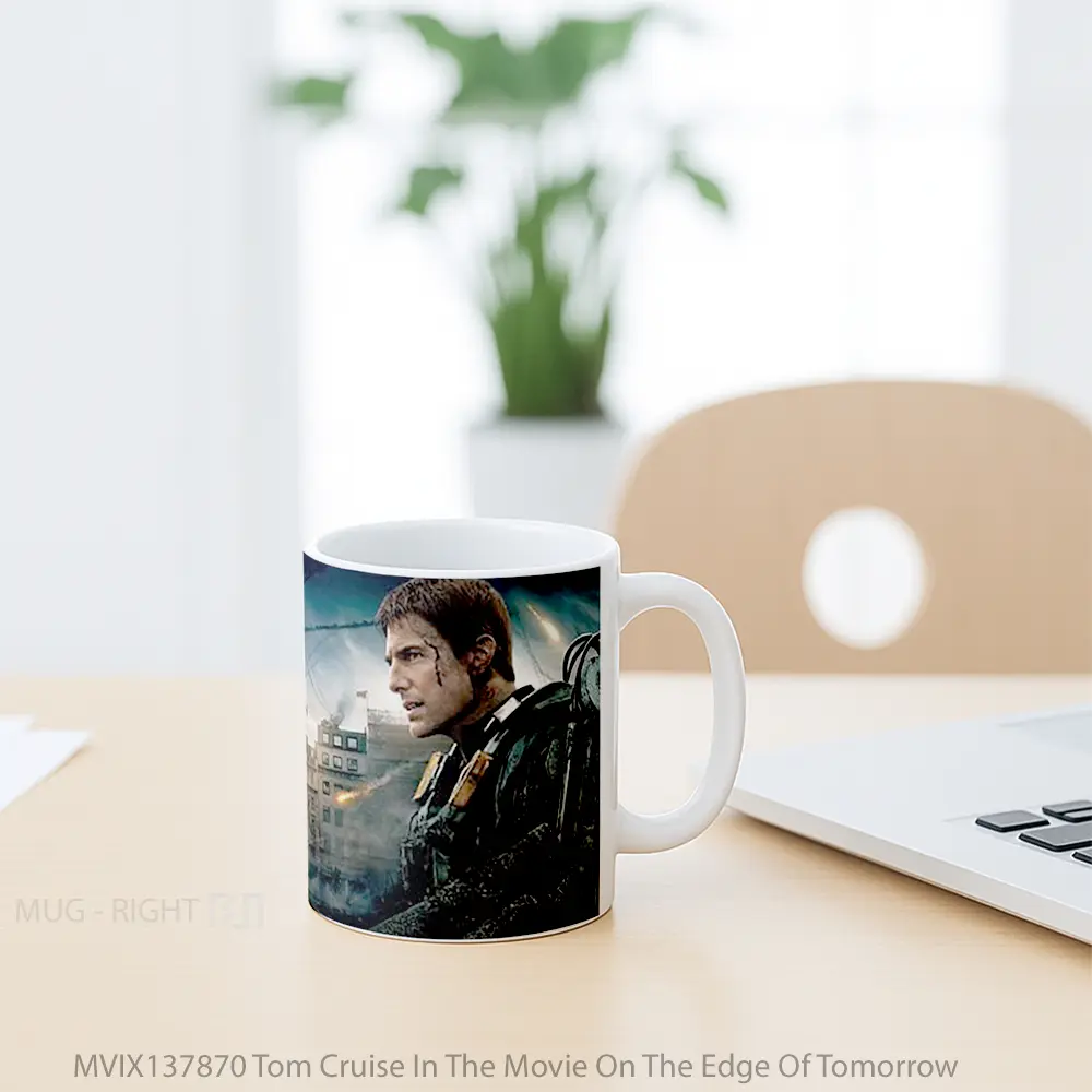 Mug Tom Cruise In The Movie On The Edge Of Tomorrow Gelas Keramik Unik - All-side / Desain