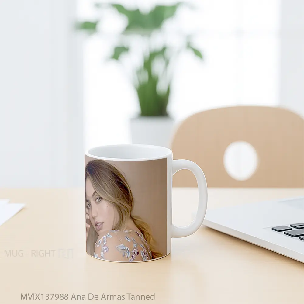Mug Ana De Armas Tanned Gelas Keramik Unik - All-side / Desain