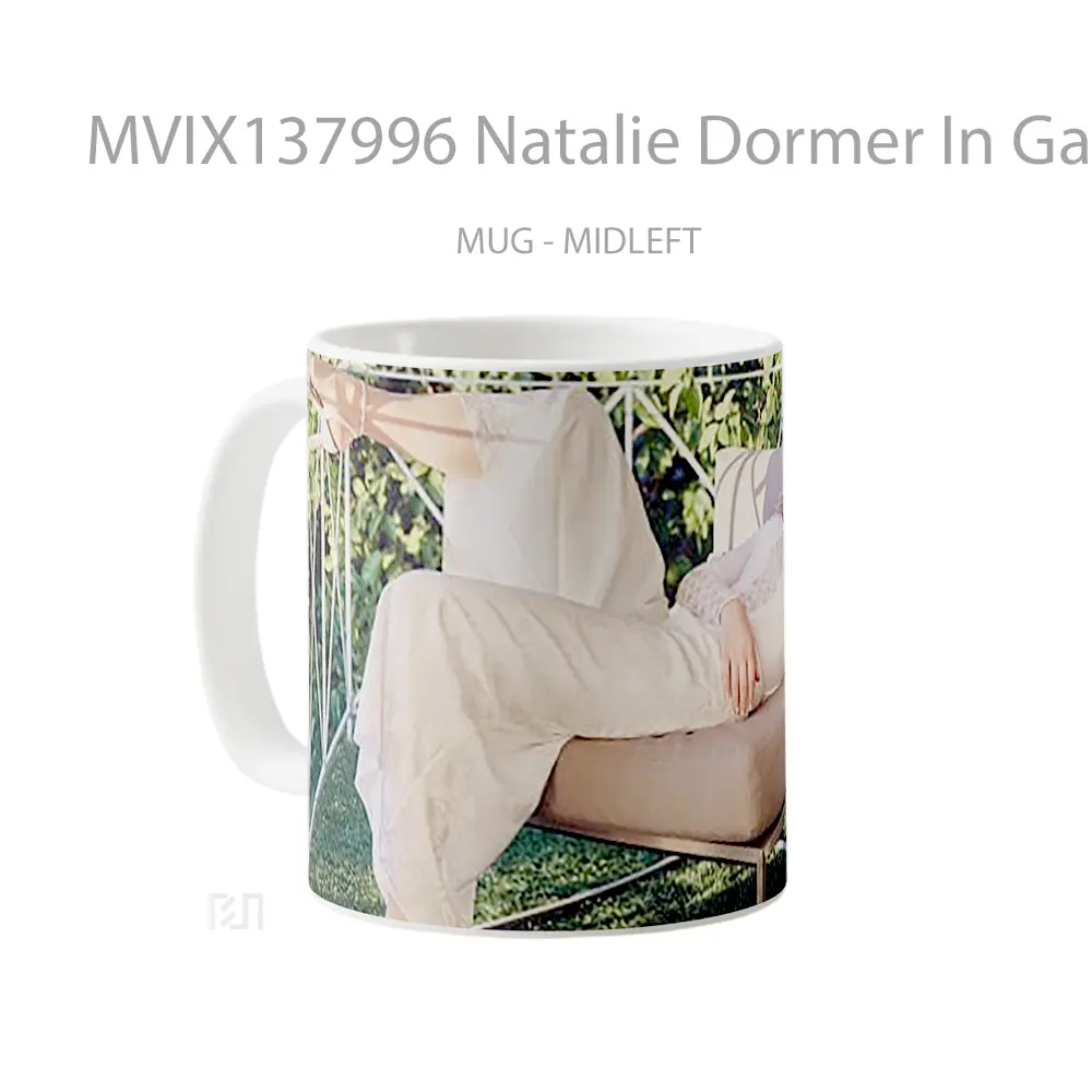 Mug Natalie Dormer In Garden Gelas Pemandangan Alam - All-side / Desain