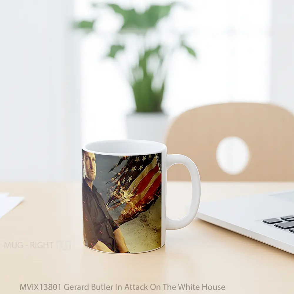 Mug Gerard Butler In Attack On The White House Gelas Keramik Unik - All-side / Desain