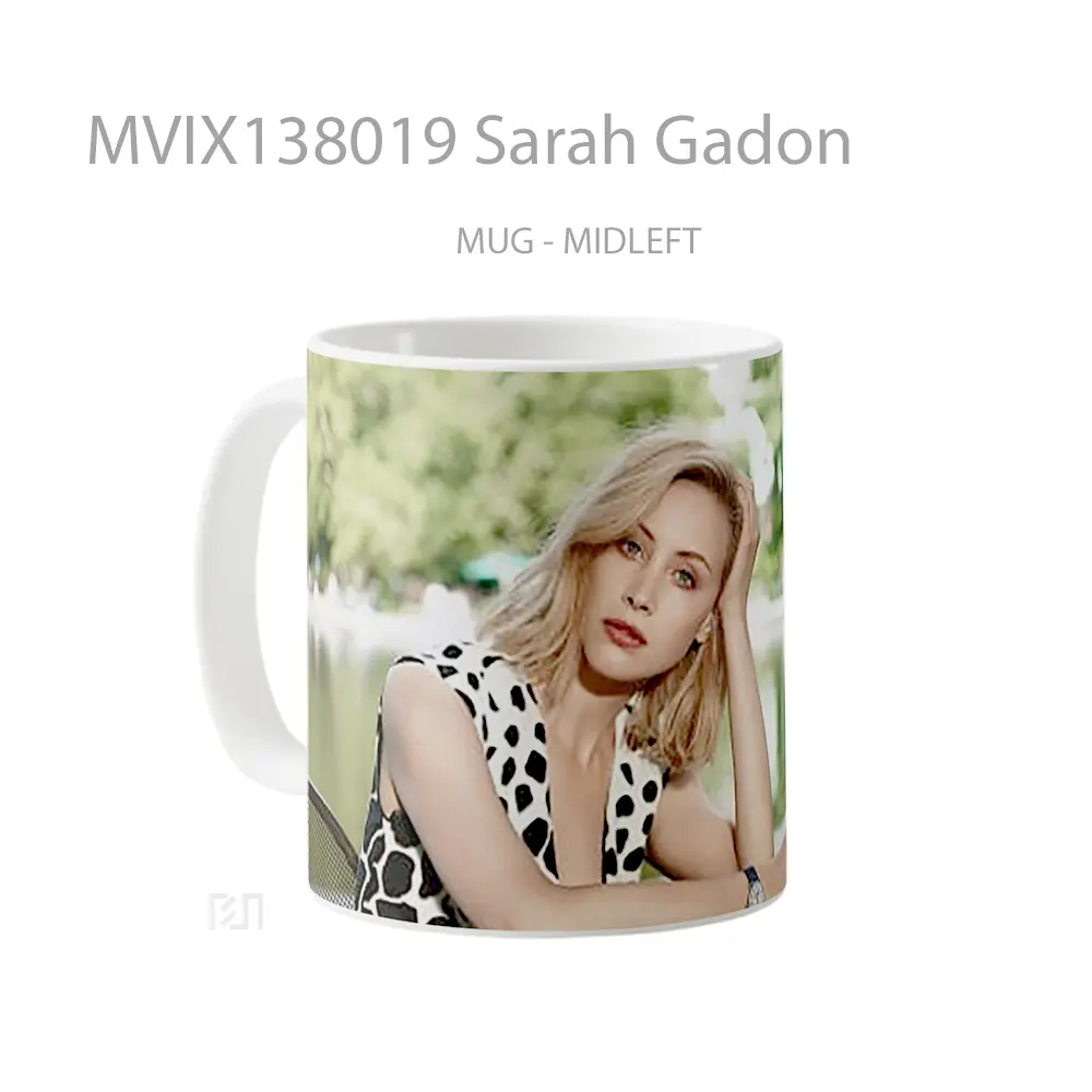 Mug Sarah Gadon Gelas Keramik Unik - All-side / Desain