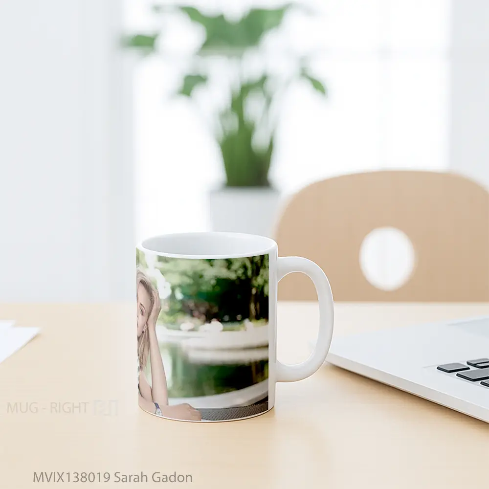 Mug Sarah Gadon Gelas Keramik Unik - All-side / Desain