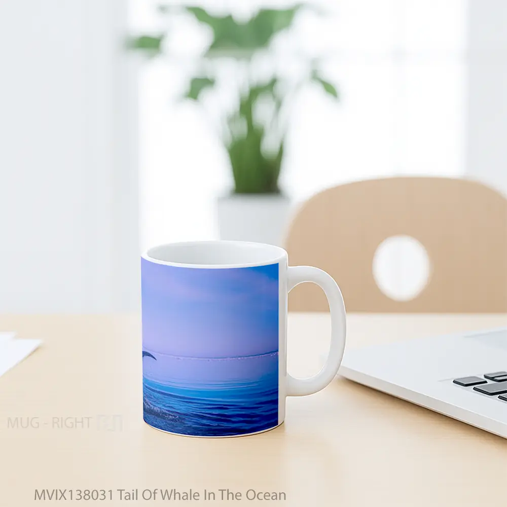Mug Tail Of Whale In The Ocean Gelas Hewan Lucu - All-side / Desain