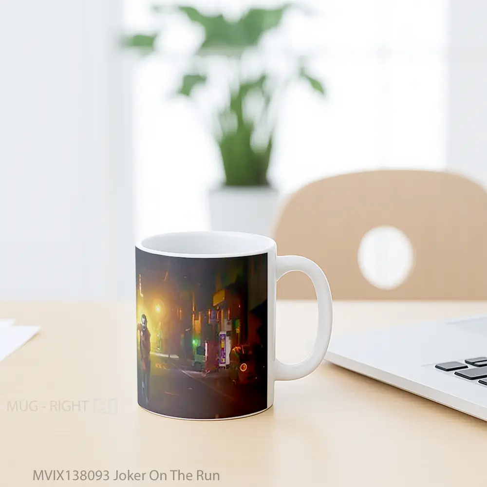 Mug Joker On The Run Gelas Superhero - All-side / Desain