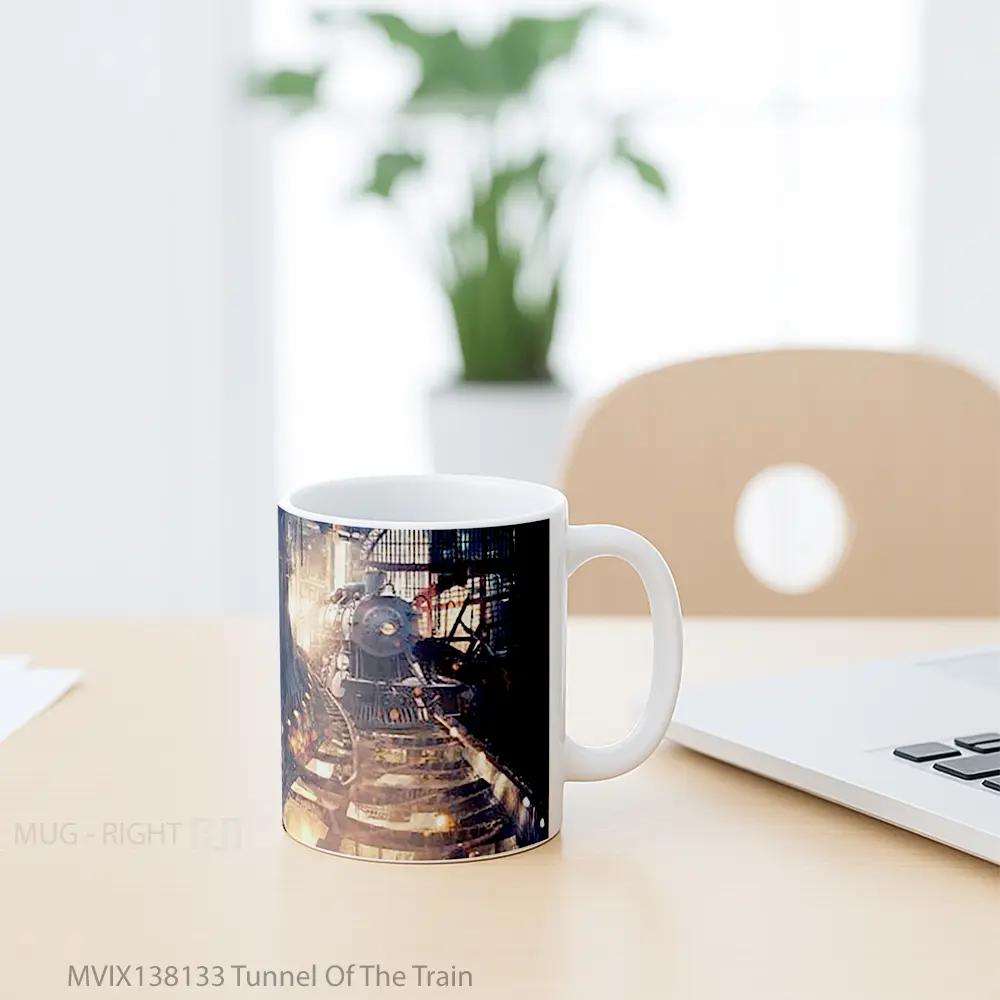 Mug Tunnel Of The Train Gelas Keramik Unik - All-side / Desain