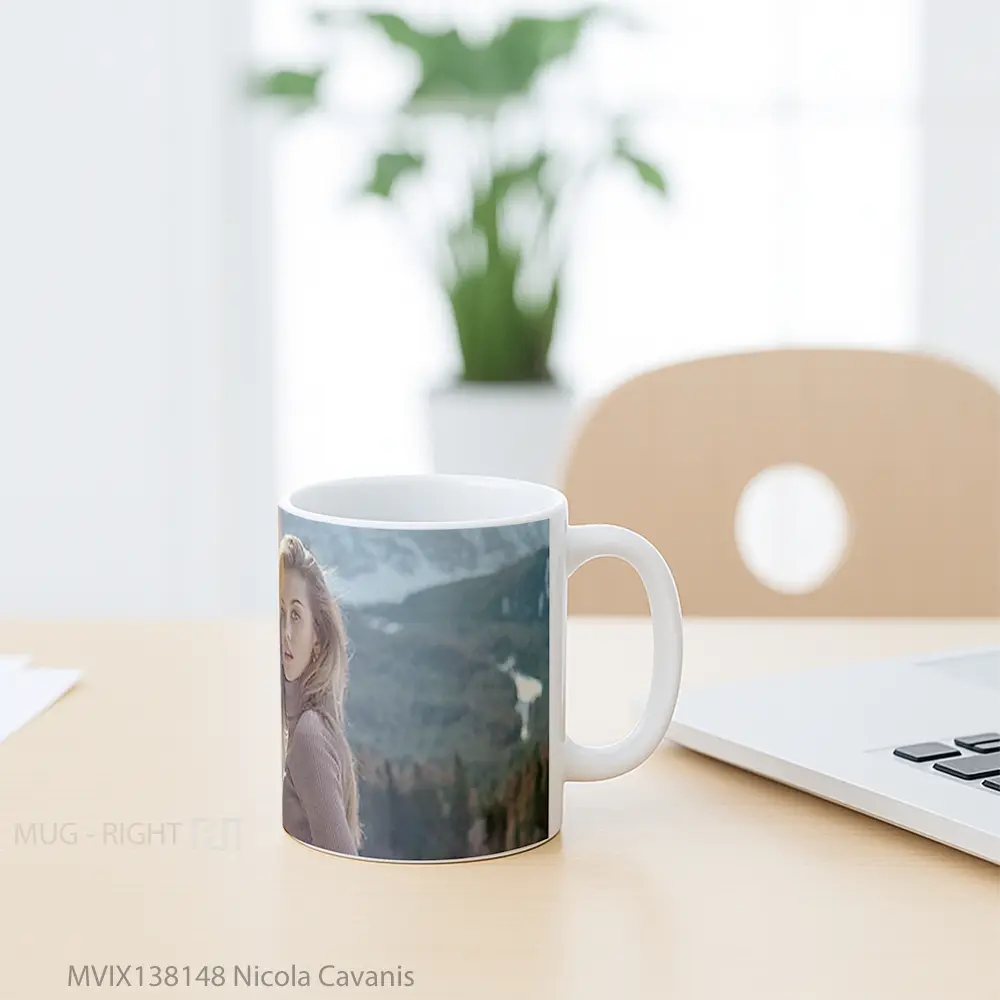 Mug Nicola Cavanis Gelas Keramik Unik - All-side / Desain