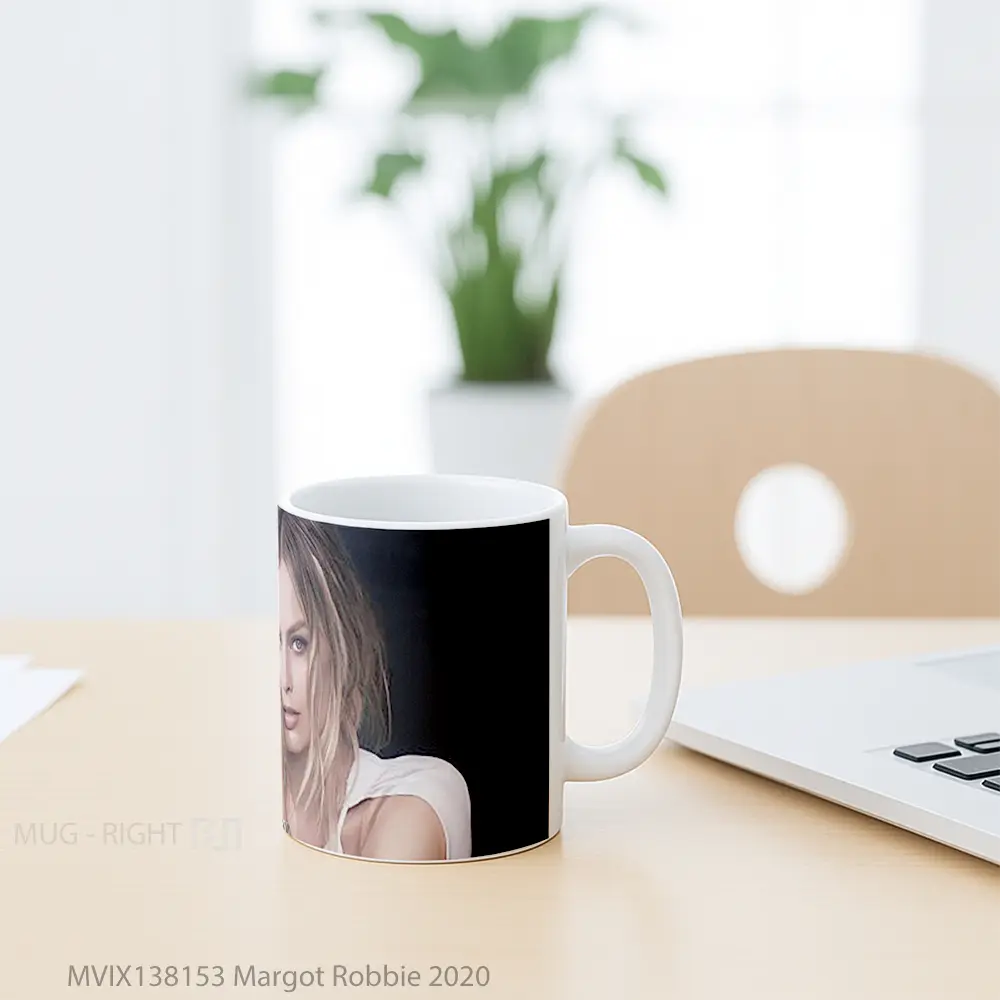 Mug Margot Robbie 2020 Gelas Keramik Unik - All-side / Desain