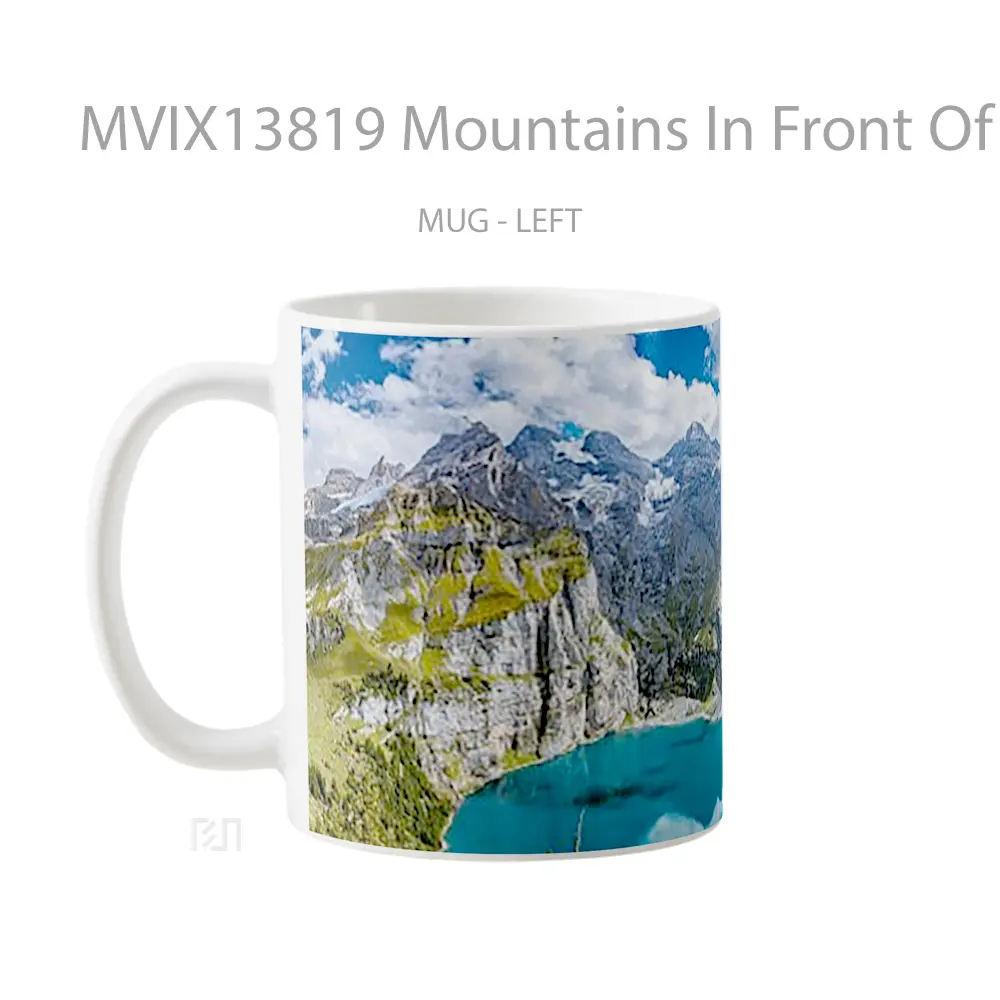 Mug Mountains In Front Of Lake Gelas Pemandangan Alam - Tampak Tengah