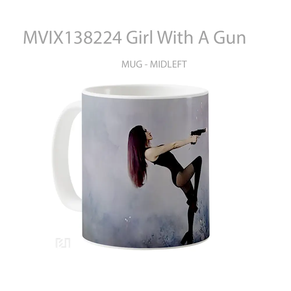 Mug Girl With A Gun Gelas Keramik Unik - All-side / Desain