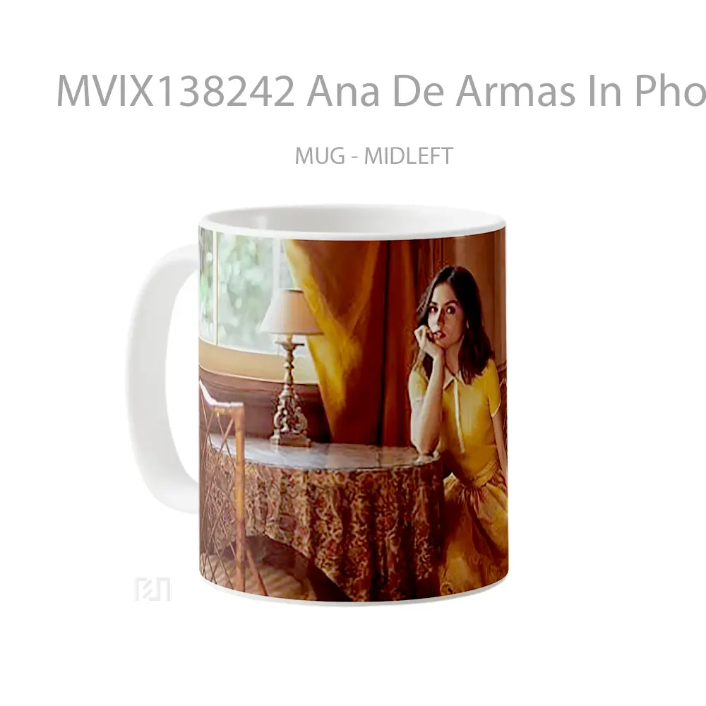 Mug Ana De Armas In Photoshoot Gelas Keramik Unik - All-side / Desain