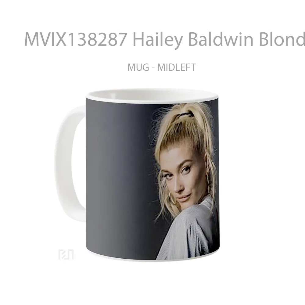 Mug Hailey Baldwin Blonde Gelas Keramik Unik - All-side / Desain