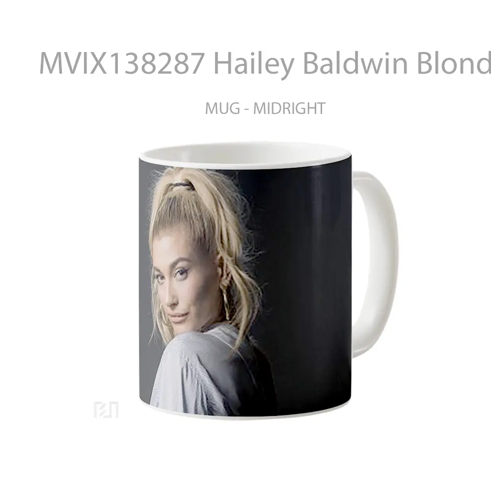 Mug Hailey Baldwin Blonde Gelas Keramik Unik - All-side / Desain