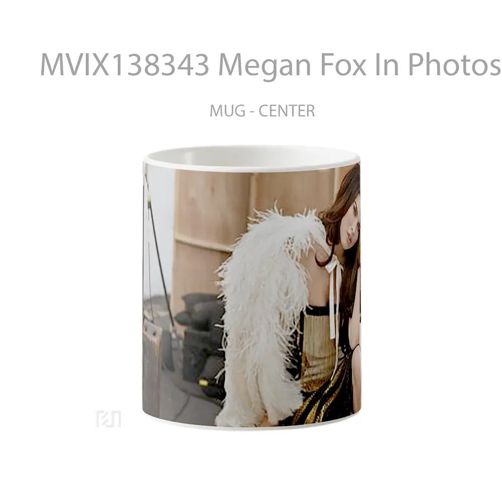 Mug Megan Fox In Photoshoot Gelas Selebriti