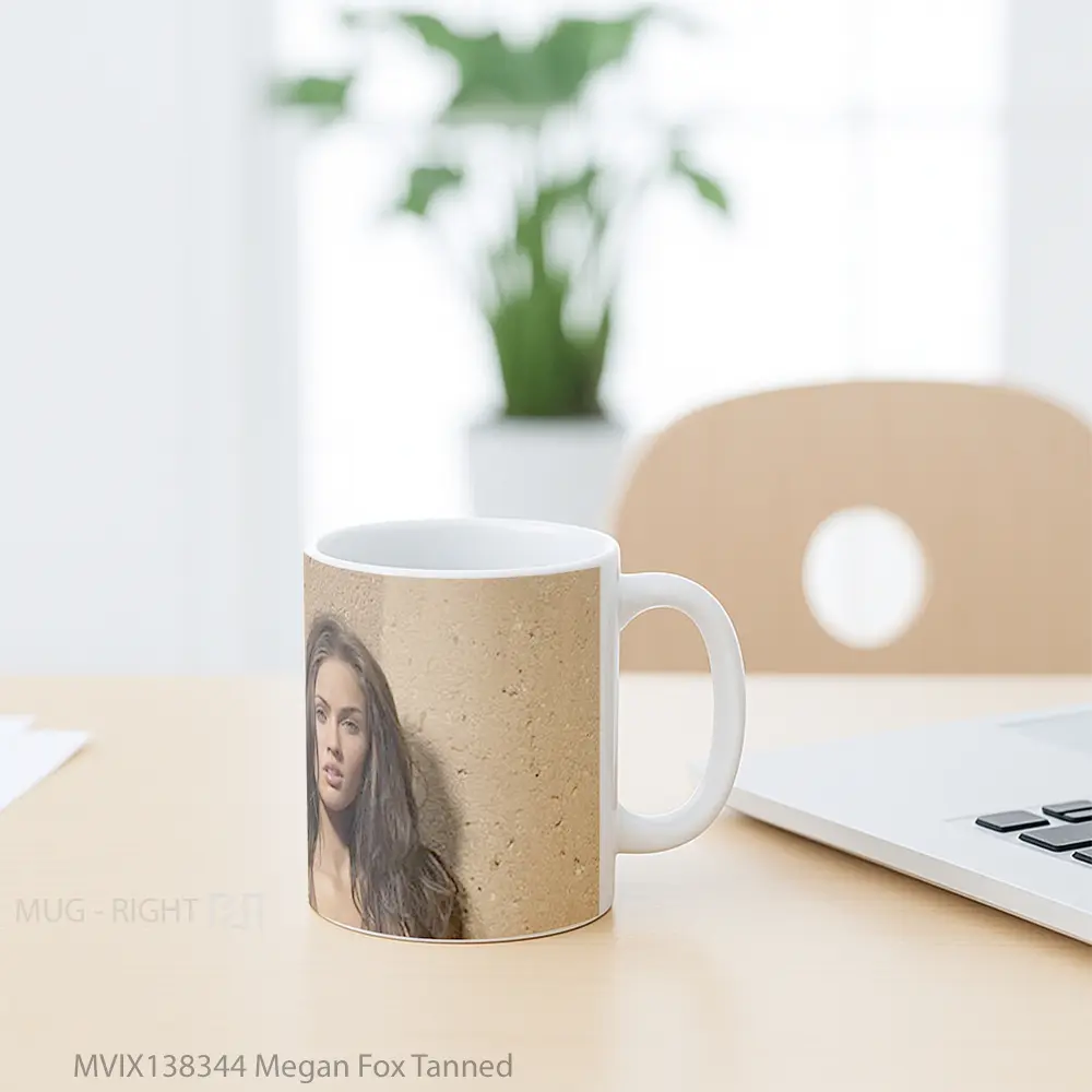 Mug Megan Fox Tanned Gelas Selebriti - All-side / Desain