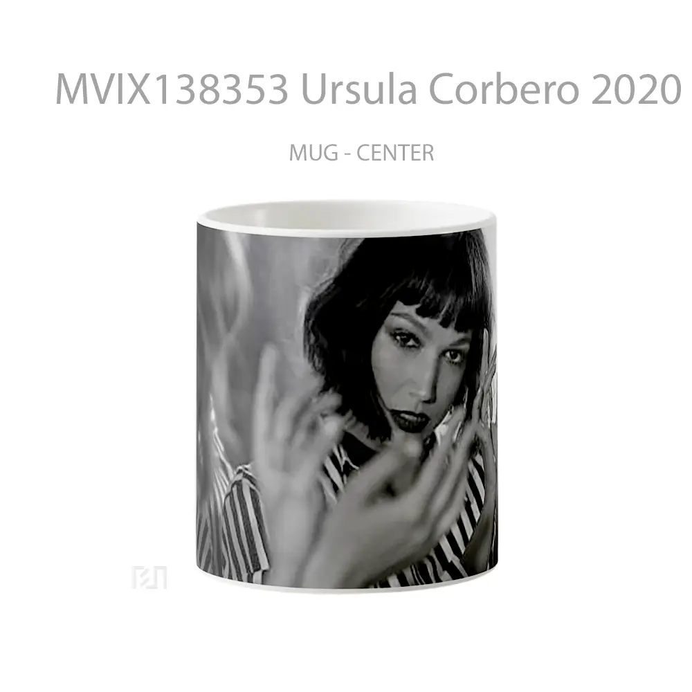 Mug Ursula Corbero 2020 Gelas Keramik Unik