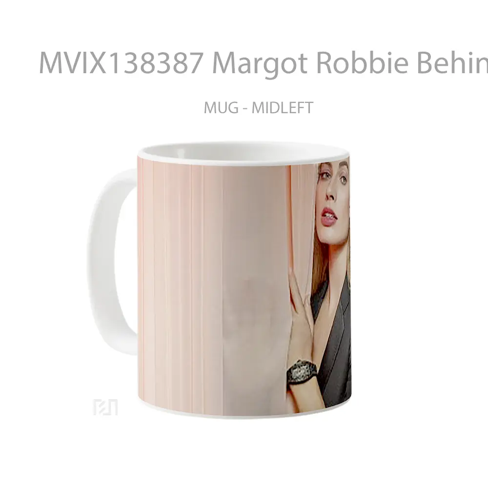 Mug Margot Robbie Behind Curtains Gelas Keramik Unik - All-side / Desain