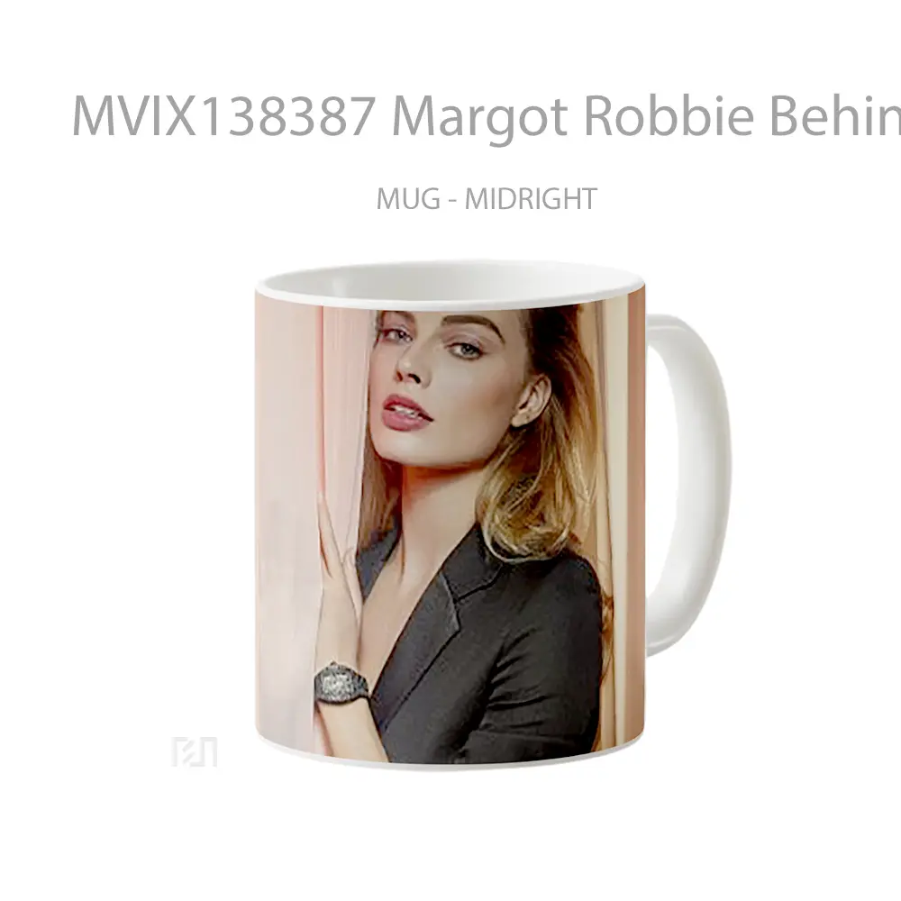 Mug Margot Robbie Behind Curtains Gelas Keramik Unik - All-side / Desain