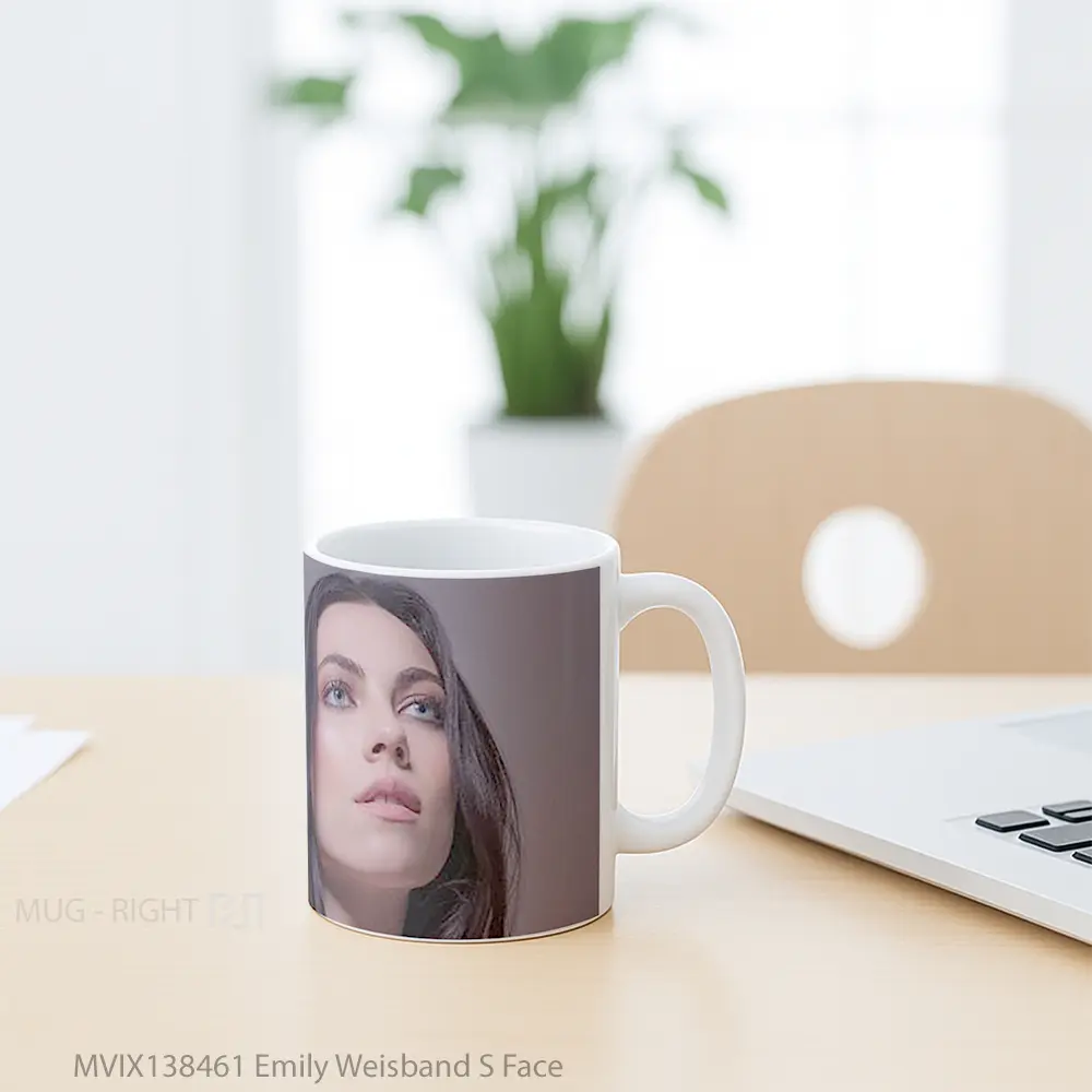 Mug Emily Weisband S Face Gelas Keramik Unik - All-side / Desain