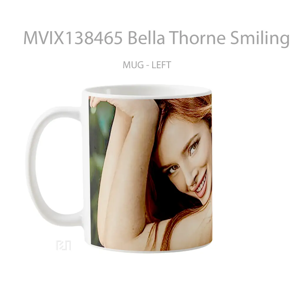 Mug Bella Thorne Smiling Gelas Keramik Unik - All-side / Desain