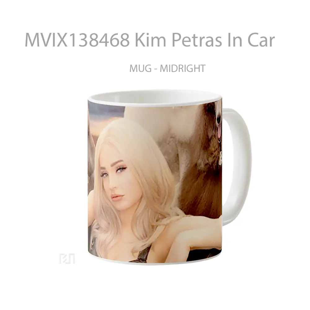 Mug Kim Petras In Car Cangkir Mobil - All-side / Desain