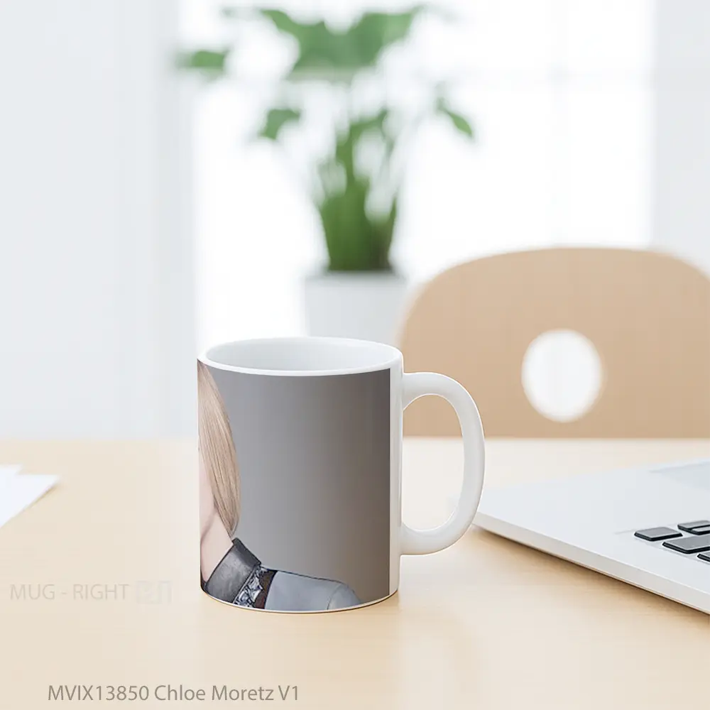 Mug Chloe Moretz V1 Gelas Keramik Unik - All-side / Desain