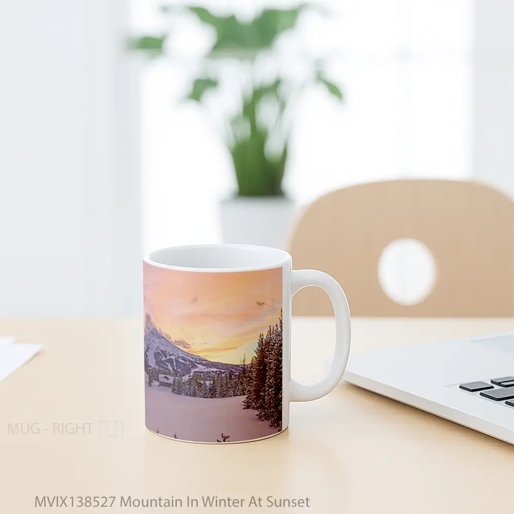 Mug Mountain In Winter At Sunset Gelas Pemandangan Alam - All-side / Desain