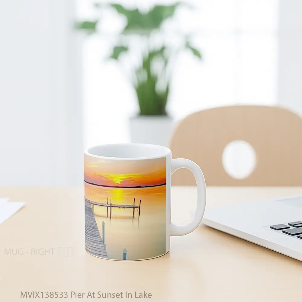 Mug Pier At Sunset In Lake Gelas Pemandangan Alam - All-side / Desain