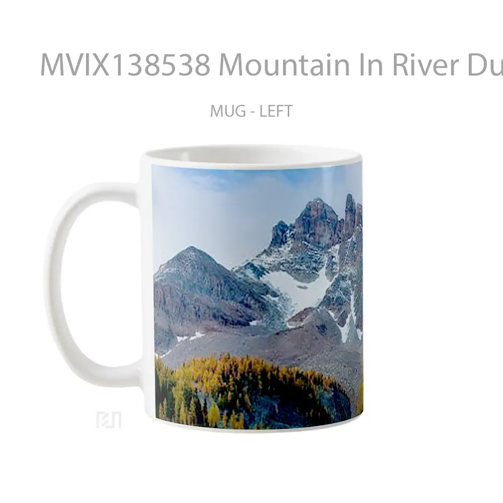 Mug Mountain In River During Winter Gelas Pemandangan Alam - All-side / Desain