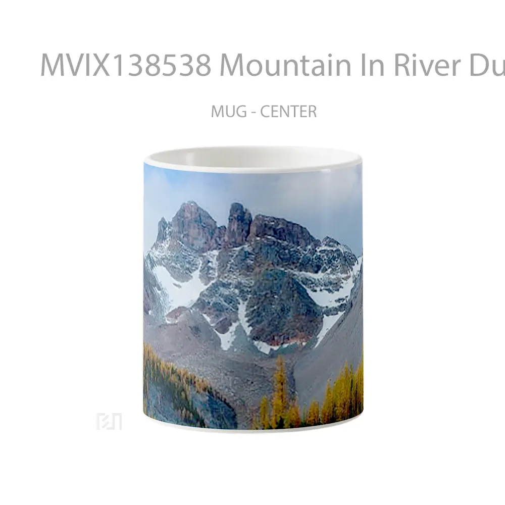 Mug Mountain In River During Winter Gelas Pemandangan Alam