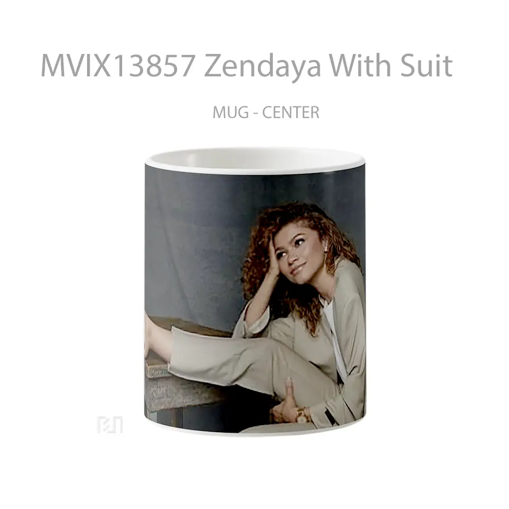 Mug Zendaya With Suit Gelas Selebriti