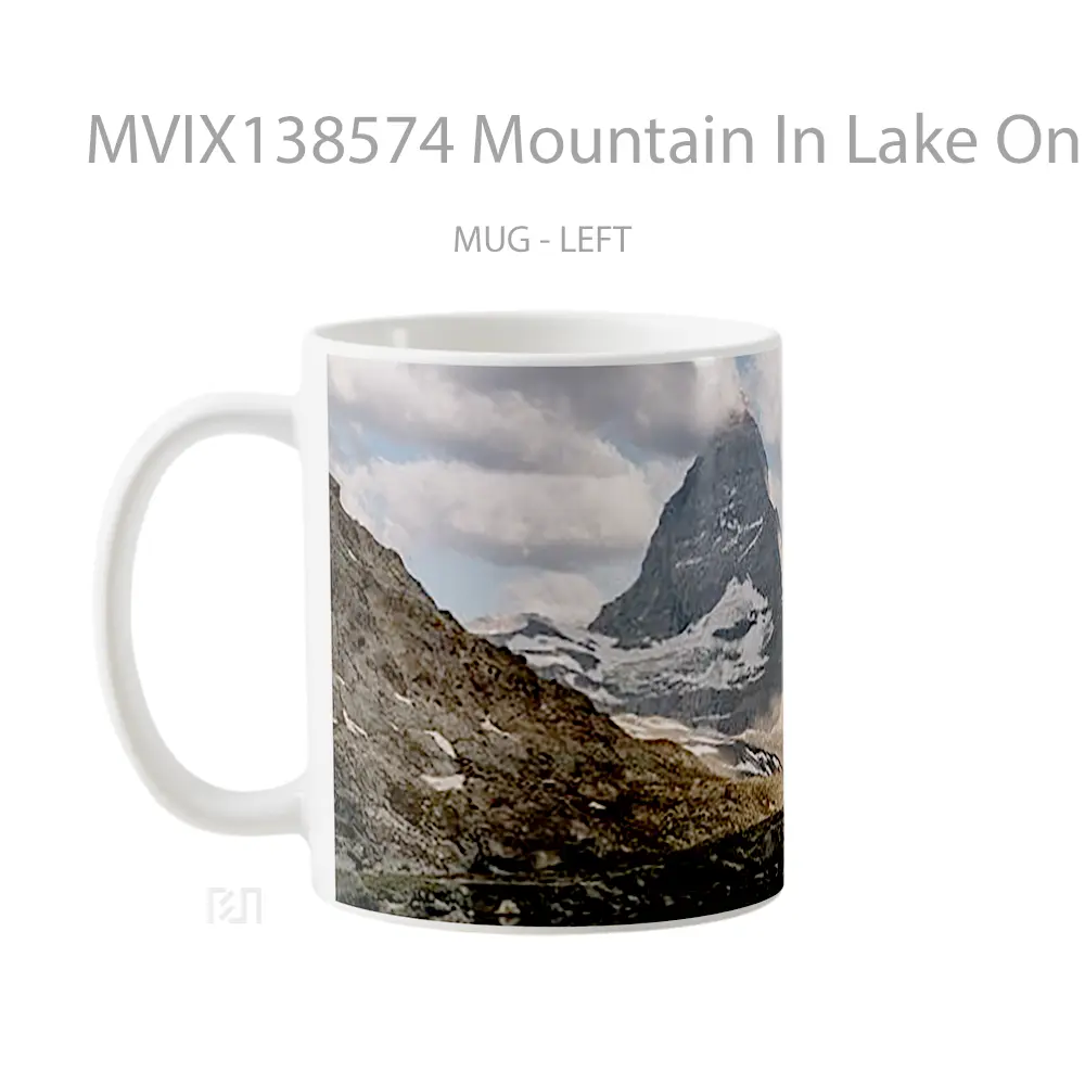 Mug Mountain In Lake On Cloudy Day Gelas Pemandangan Alam - All-side / Desain