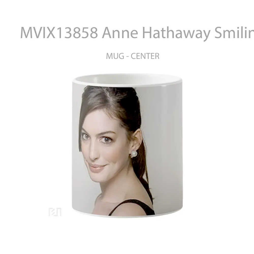 Mug Anne Hathaway Smiling Gelas Selebriti