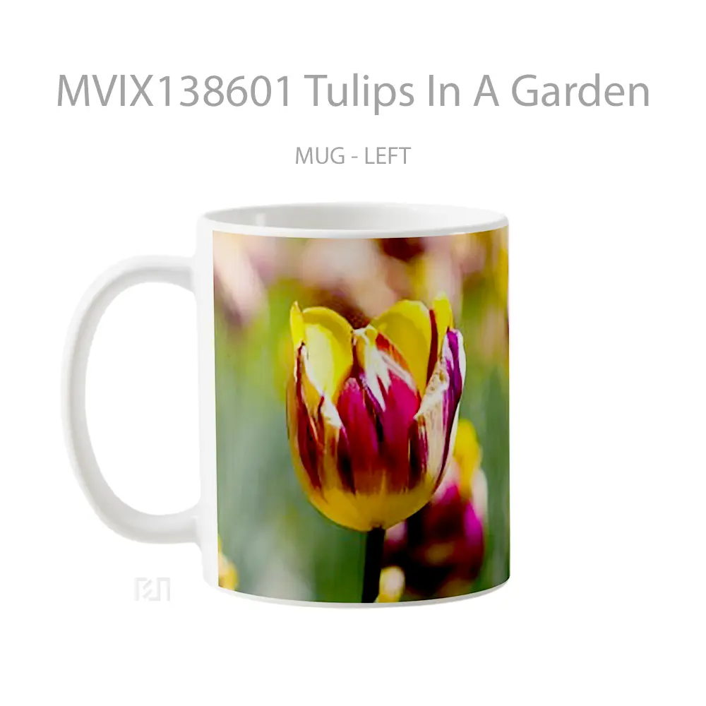 Mug Tulips In A Garden Gelas Pemandangan Alam - All-side / Desain