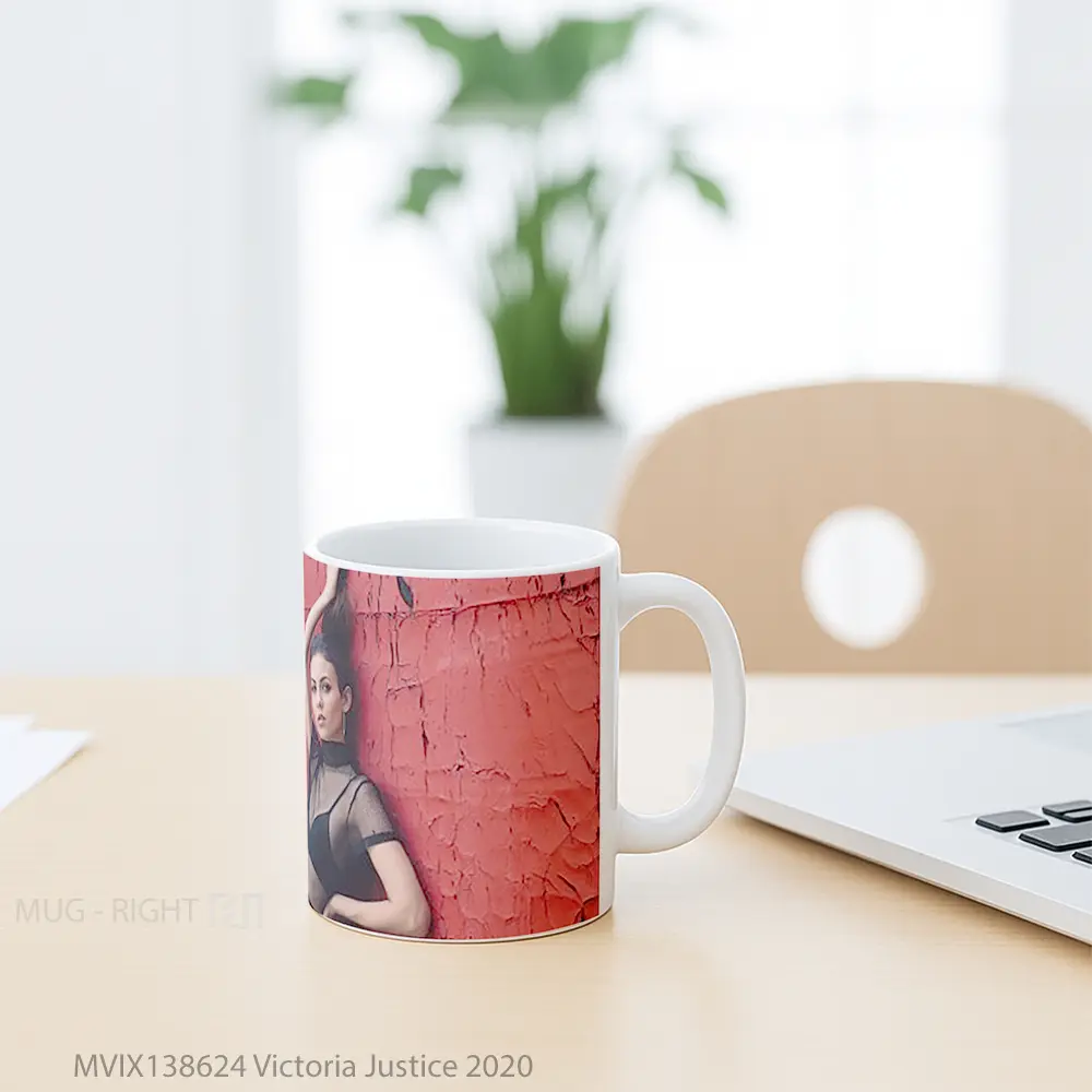 Mug Victoria Justice 2020 Gelas Keramik Unik - All-side / Desain
