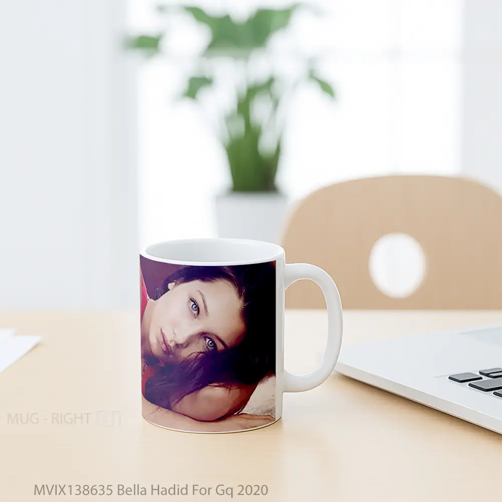 Mug Bella Hadid For Gq 2020 Gelas Keramik Unik - All-side / Desain