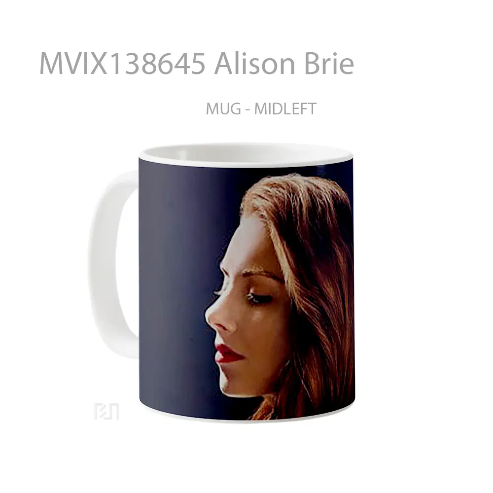 Mug Alison Brie Gelas Keramik Unik - All-side / Desain