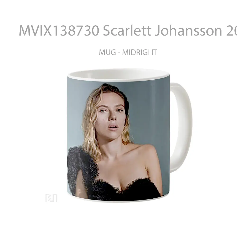 Mug Scarlett Johansson 2020 Gelas Selebriti - All-side / Desain