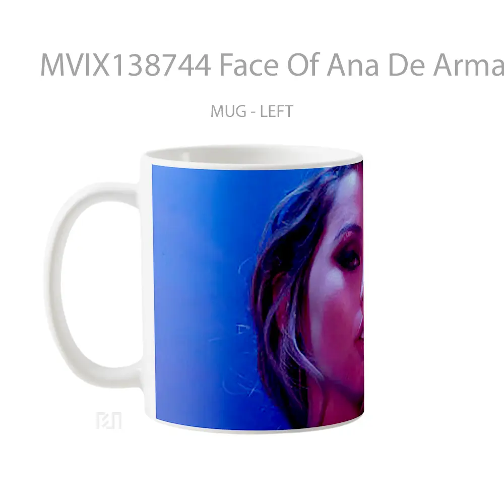 Mug Face Of Ana De Armas 2020 Gelas Keramik Unik - All-side / Desain