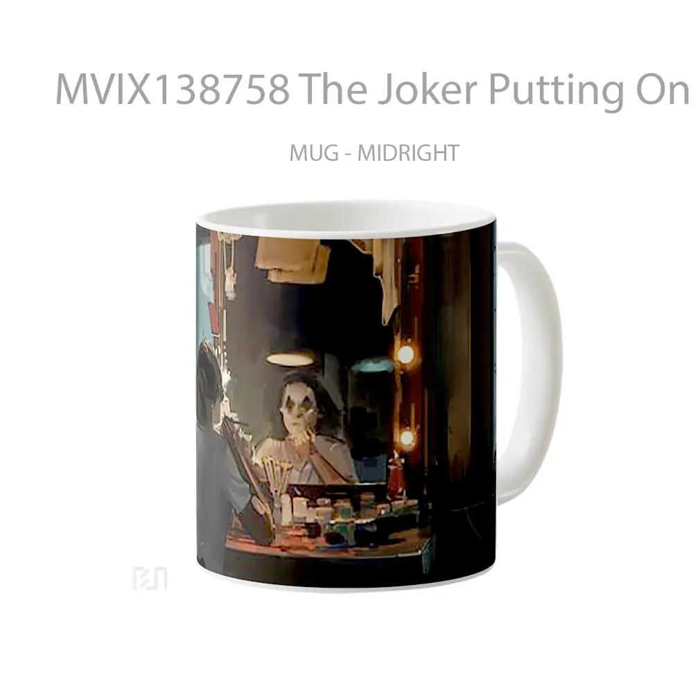 Mug The Joker Putting On Make Up Artwork Gelas Superhero - All-side / Desain