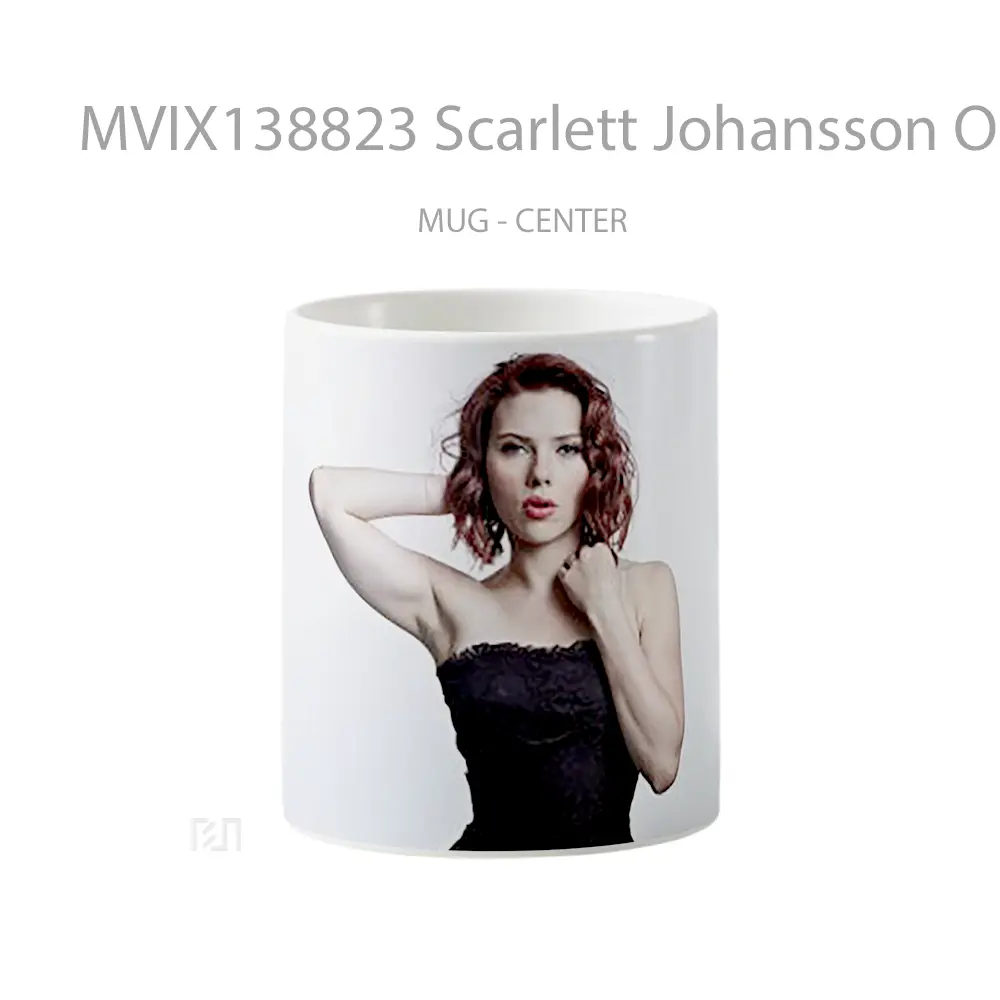 Mug Scarlett Johansson On Black Dress Gelas Selebriti