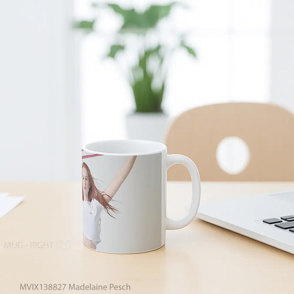 Mug Madelaine Pesch Gelas Keramik Unik - All-side / Desain