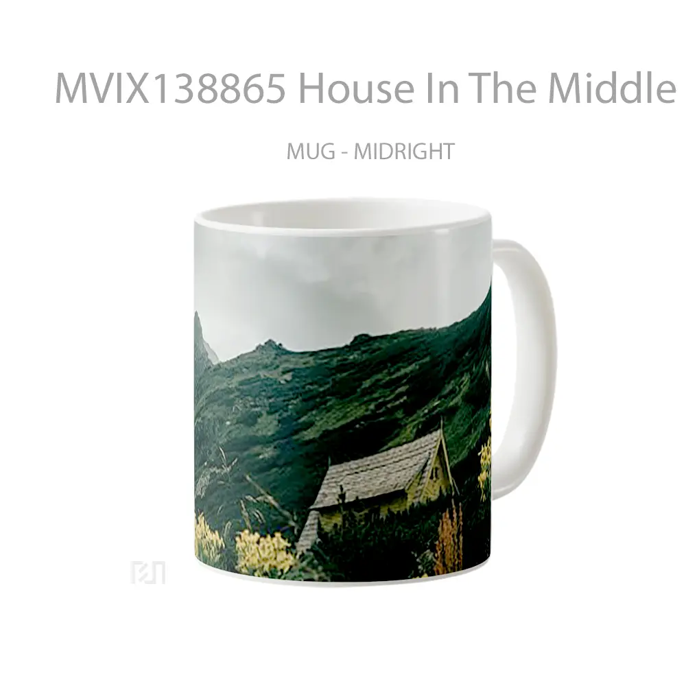Mug House In The Middle Of The Forest On A Cloudy Day Gelas Pemandangan Alam - All-side / Desain
