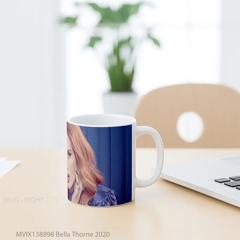 Mug Bella Thorne 2020 Gelas Keramik Unik - All-side / Desain