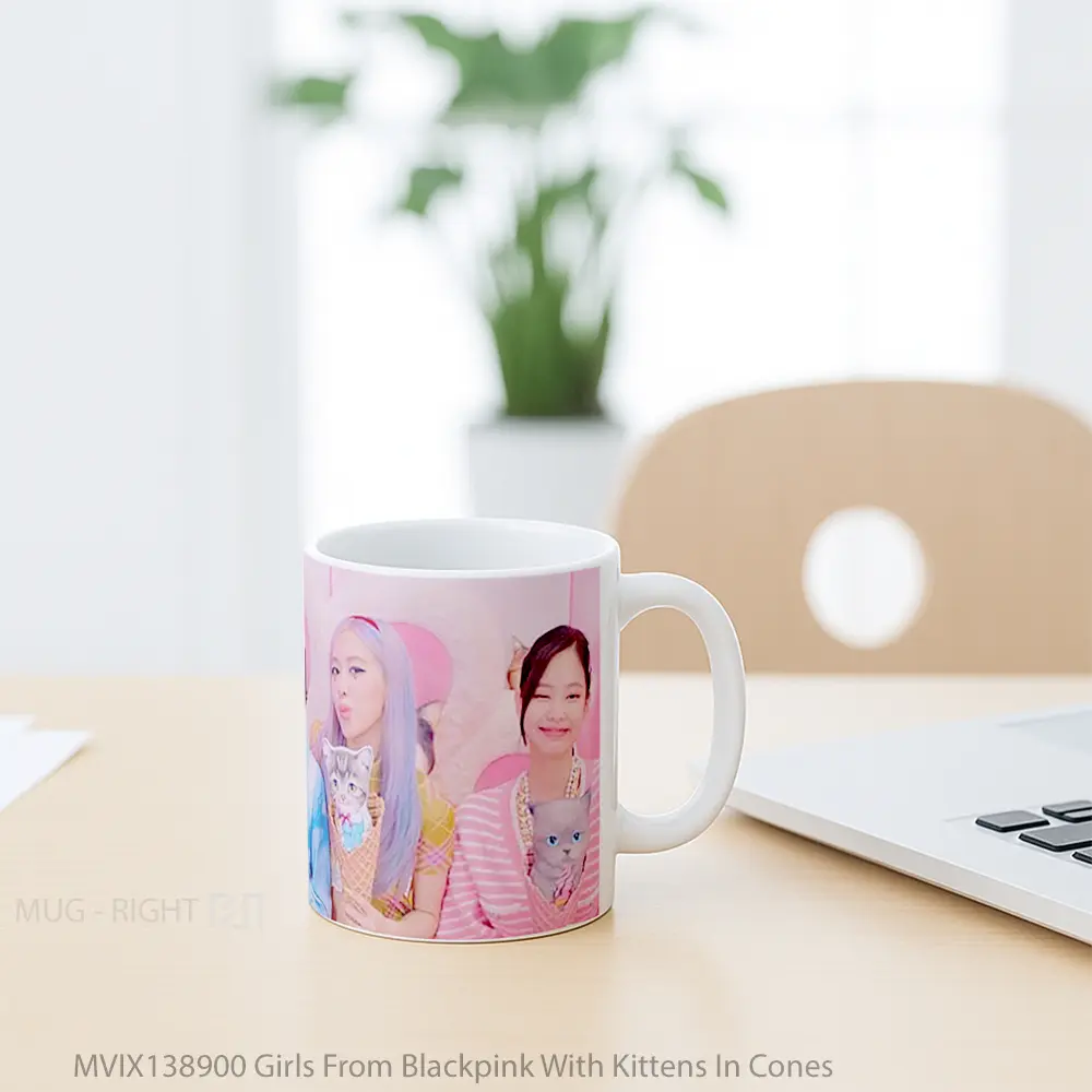 Mug Girls From Blackpink With Kittens In Cones Gelas Keramik Unik - All-side / Desain