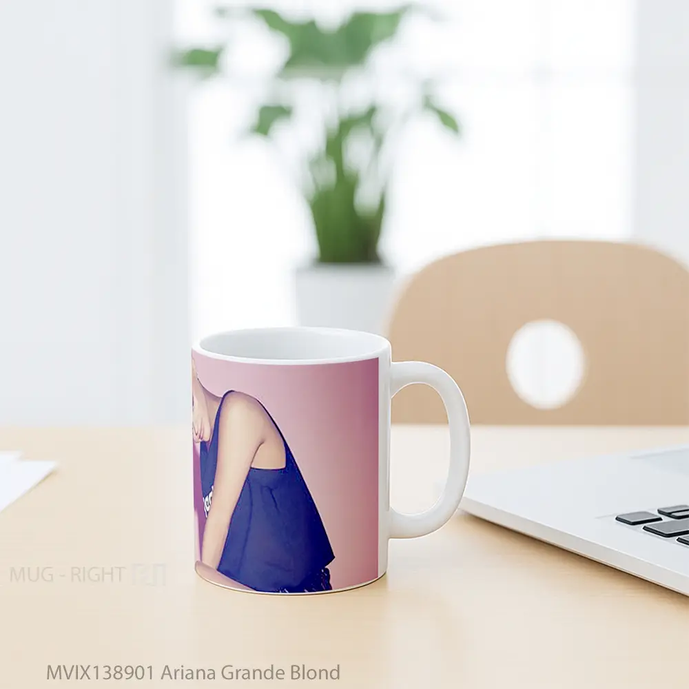 Mug Ariana Grande Blond Gelas Selebriti - All-side / Desain