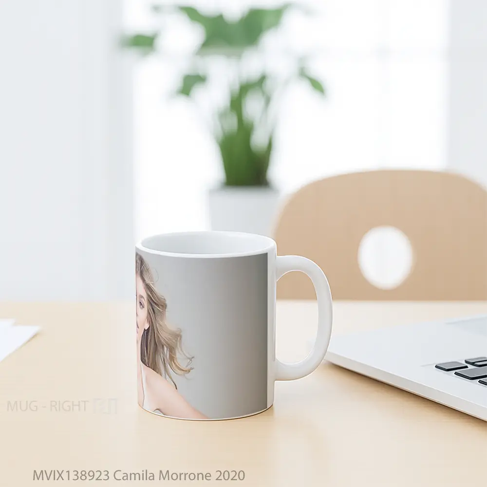 Mug Camila Morrone 2020 Gelas Selebriti - All-side / Desain