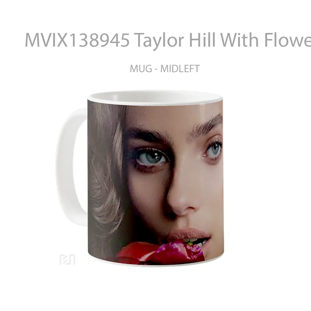 Mug Taylor Hill With Flower Gelas Selebriti - All-side / Desain