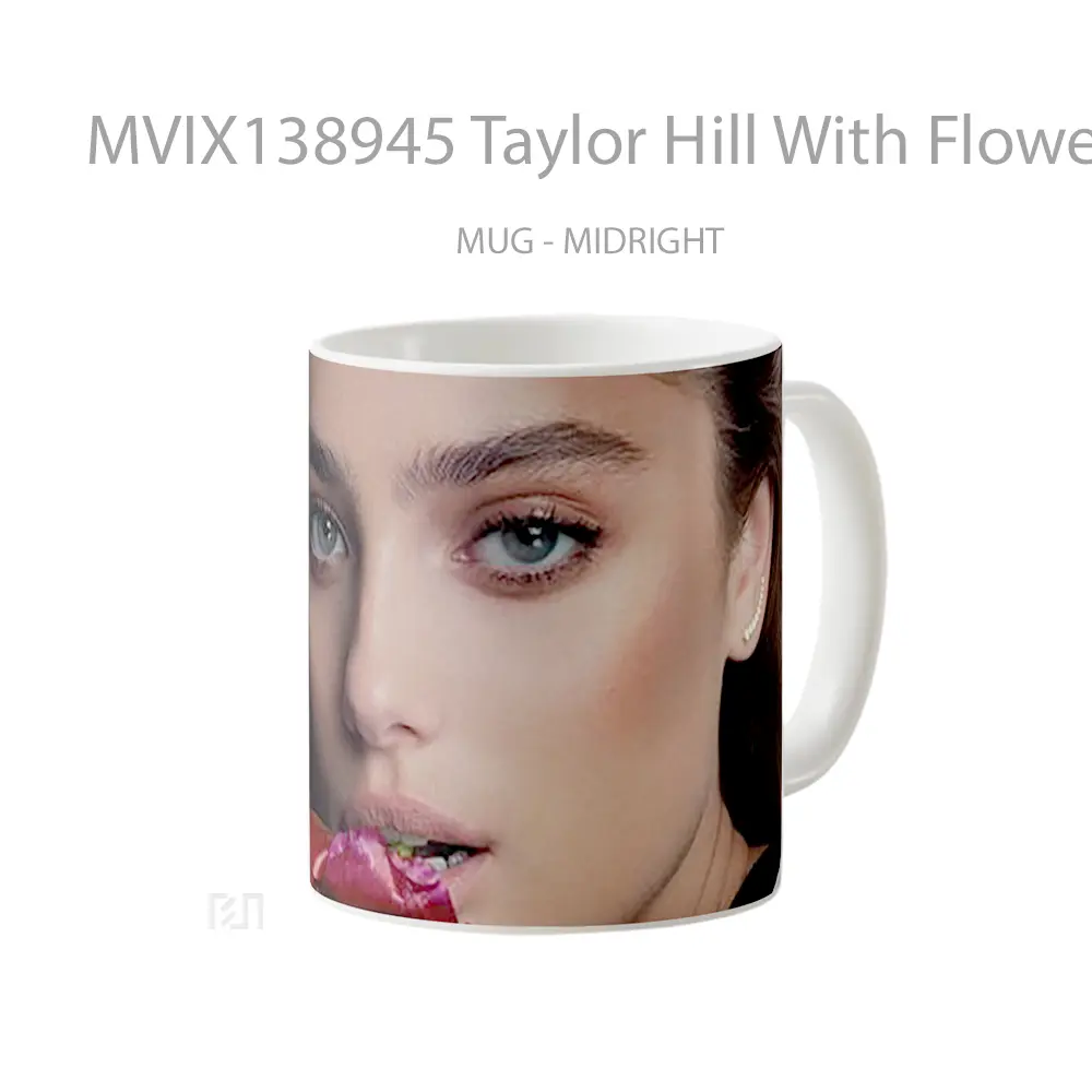 Mug Taylor Hill With Flower Gelas Selebriti - All-side / Desain