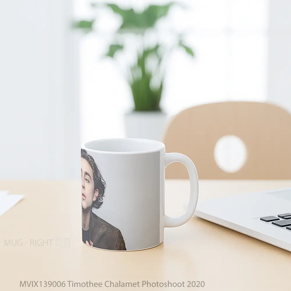 Mug Timothee Chalamet Photoshoot 2020 Gelas Keramik Unik - All-side / Desain