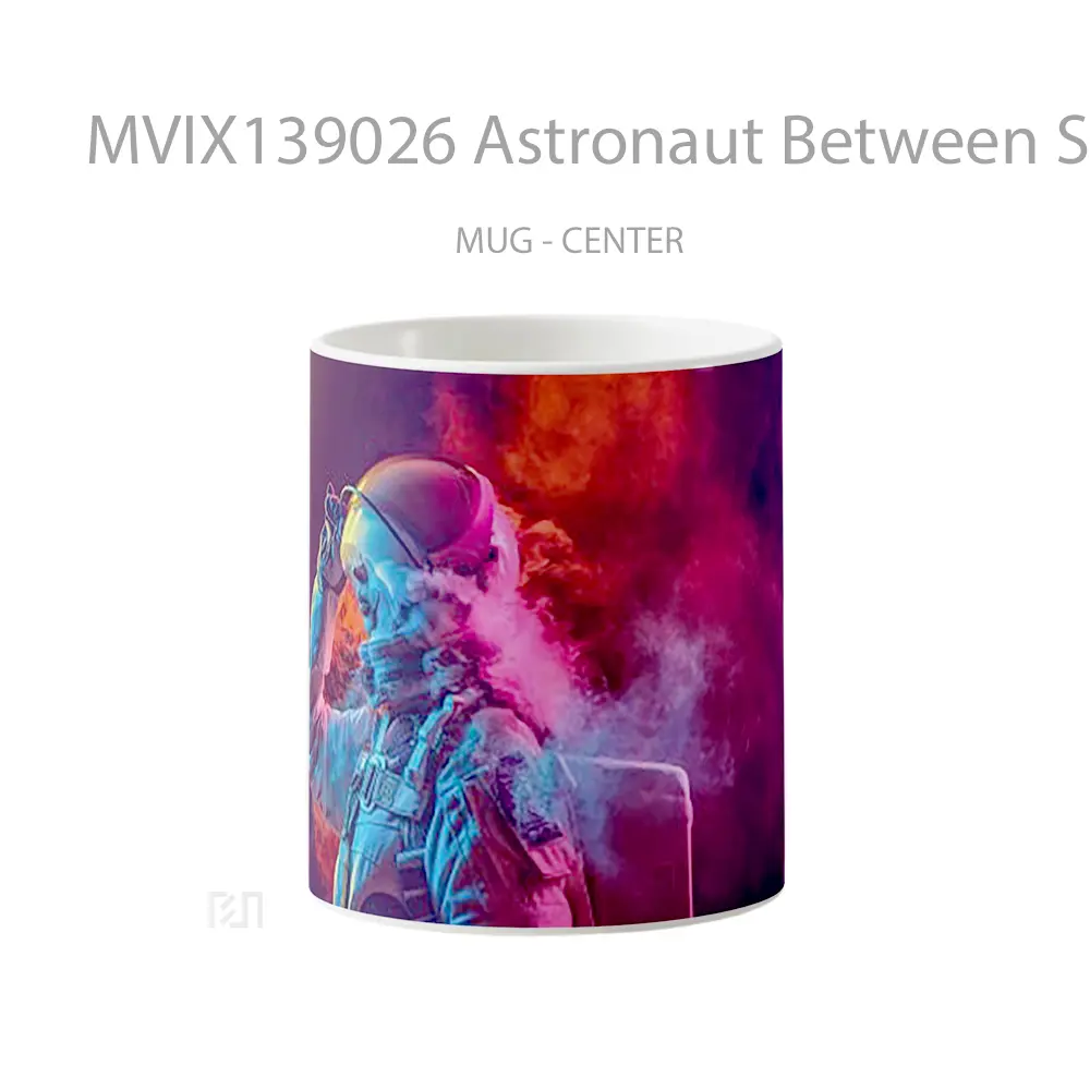 Mug Astronaut Between Smoke Of Colors Gelas Astronomi